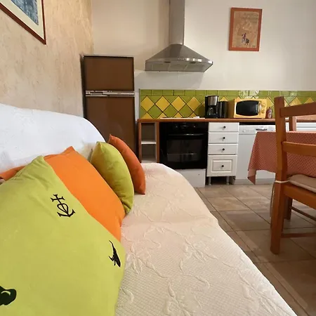 La Maison De Constance - Charmante Maison Provençale 3 *