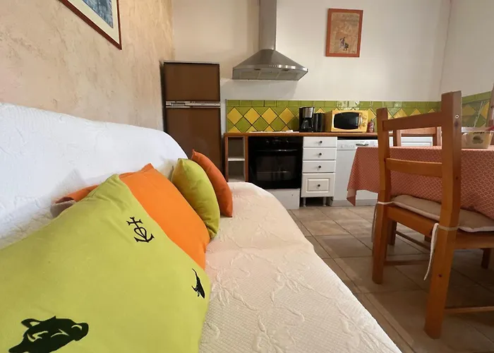 La Maison De Constance - Charmante Maison Provençale 3 *